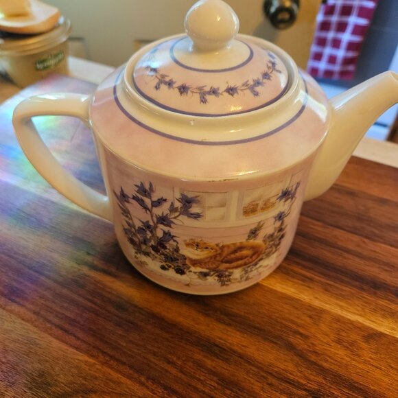 Valerie Pfeiffer porcelain teapot cat motif beautiful design - Picture 2 of 10